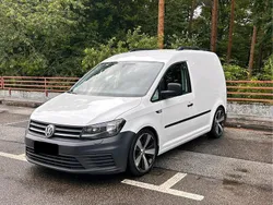 Weiß Gebraucht 2018 VW Caddy Van / Kleinbus | 10.950 €