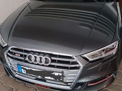 Grau Gebraucht 2017 Audi S3 Sport Limousine | 25.900 € (Superpreis)
