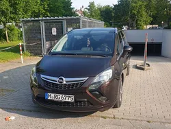 Braun Gebraucht 2012 Opel Zafira Tourer Selection Van / Kleinbus | 10.000 € (Teuer)