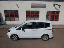 Weiß Gebraucht 2018 Ford Tourneo Connect Ambiente Van / Kleinbus | 7.900 € (Superpreis)