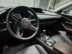 Grau Gebraucht 2023 Mazda CX-30 SUV | 31.500 € (Etwas zu teuer)
