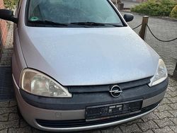 Silber Gebraucht 2001 Opel Corsa Kleinwagen | 1.000 € (Fairer Preis)