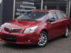 Rot Gebraucht 2011 Toyota Avensis Edition Kombi | 6.490 € (Fairer Preis)