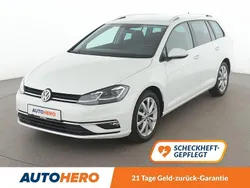 Weiß Gebraucht 2020 VW Golf VII Highline Kombi | 17.430 € (Guter Preis)