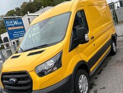 Gelb Gebraucht 2020 Ford Focus Van / Kleinbus | 15.000 € (Fairer Preis)