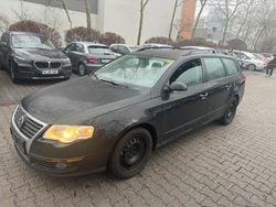 Schwarz Gebraucht 2010 VW Passat Kombi | 2.350 € (Superpreis)