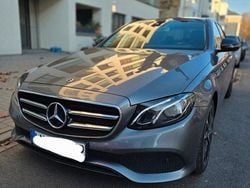 Grau Gebraucht 2019 Mercedes E220 Limousine | 20.900 € (Superpreis)