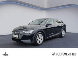 Brillantschwarz Gebraucht 2022 Audi e-tron Comfort SUV | 27.270 € (Fairer Preis)