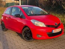 Rot Gebraucht 2012 Toyota Yaris Cool Kleinwagen | 4.999 € (Guter Preis)