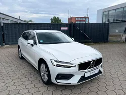 Ice white Gebraucht 2020 Volvo V60 Momentum Kombi | 22.790 € (Superpreis)