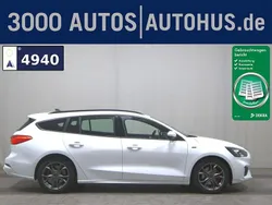Weiss Gebraucht 2021 Ford Focus ST-Line Kombi | 14.280 € (Guter Preis)