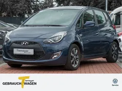 Blau Gebraucht 2017 Hyundai ix20 YES! Van / Kleinbus | 12.780 € (Fairer Preis)