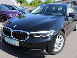 Black sapphire metallic Gebraucht 2023 BMW 520 Kombi | 34.980 € (Superpreis)