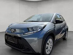 Grau Neu 2025 Toyota Aygo Business Edition Kleinwagen | 20.390 €