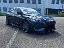 Schwarz Gebraucht 2020 Ford Focus ST Limousine | 23.199 € (Fairer Preis)