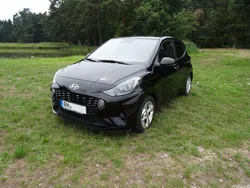 Schwarz Gebraucht 2021 Hyundai i10 Edition 30 Kleinwagen | 11.790 € (Fairer Preis)