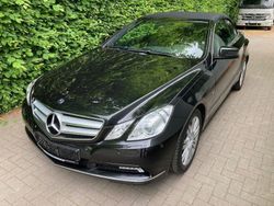 Schwarz Gebraucht 2010 Mercedes E250 Cabrio | 14.490 € (Fairer Preis)