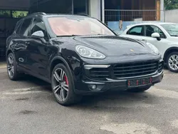 Tiefschwarzmetallic Gebraucht 2016 Porsche Cayenne SUV | 27.000 € (Guter Preis)