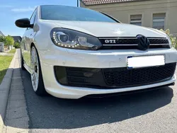 Weiß Gebraucht 2011 VW Golf VI Edition Limousine | 15.000 €