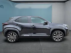 Neu 2025 Toyota Yaris Cross SUV | 29.449 €