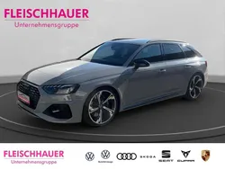 Grau Gebraucht 2023 Audi RS4 Sport Kombi | 72.900 € (Guter Preis)