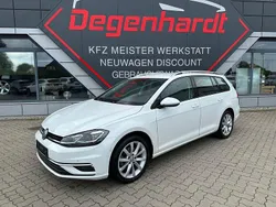 Weiß Gebraucht 2019 VW Golf VII Comfortline Kombi | 12.990 € (Fairer Preis)