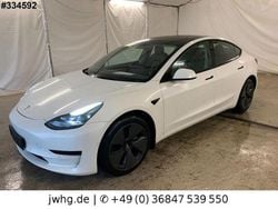 Weiß Gebraucht 2022 Tesla Model 3 Limousine | 25.740 € (Guter Preis)