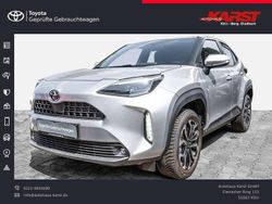 Shimmering silver metallic Gebraucht 2024 Toyota Yaris Cross SUV | 26.185 € (Fairer Preis)