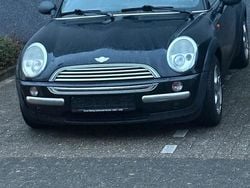 Schwarz Gebraucht 2010 Mini Cooper Kleinwagen | 3.500 €