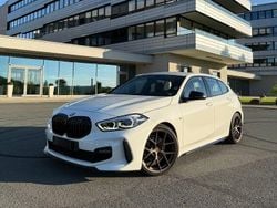 Weiß Gebraucht 2019 BMW 118 M Sport Kleinwagen | 19.450 € (Fairer Preis)