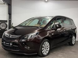 Braun Gebraucht 2012 Opel Zafira Tourer Innovation Van / Kleinbus | 6.990 € (Etwas zu teuer)