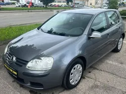 Grau Gebraucht 2005 VW Golf V Trendline Limousine | 2.950 € (Etwas zu teuer)