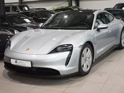 Silber Gebraucht 2021 Porsche Taycan Performance Package Limousine | 56.899 € (Superpreis)