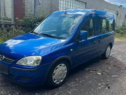 Blau Gebraucht 2006 Opel Combo Van / Kleinbus | 3.390 € (Teuer)