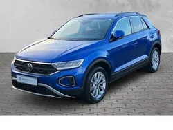 Blau Gebraucht 2024 VW T-Roc Life SUV | 22.476 €