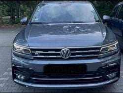 Grau Gebraucht 2019 VW Tiguan Allspace R-line SUV | 29.999 € (Fairer Preis)
