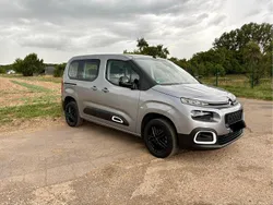 Silber Gebraucht 2023 Citroën Berlingo Van / Kleinbus | 20.650 €