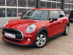 Blazing red ii metallic Gebraucht 2016 Mini ONE Kleinwagen | 9.700 € (Fairer Preis)