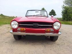Rot Gebraucht 1972 Triumph TR6 Cabrio | 29.000 €