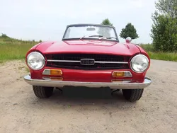 Rot Gebraucht 1972 Triumph TR6 Cabrio | 32.000 €