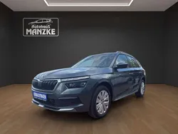 Quarzgrau metallic Gebraucht 2021 Skoda Kamiq Business Line SUV | 20.490 € (Fairer Preis)