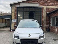 Silber Gebraucht 2011 Renault Scénic III Bose Edition Van / Kleinbus | 5.099 € (Guter Preis)