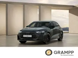 Grau Gebraucht 2025 Audi A3 Sportback e-tron S-Line Limousine | 46.490 €