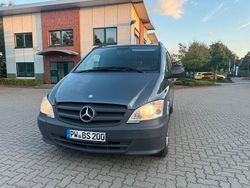 Grau Gebraucht 2011 Mercedes Vito | 10.800 € (Teuer)