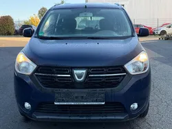 Blau Gebraucht 2017 Dacia Lodgy Lauréate Van / Kleinbus | 6.999 € (Fairer Preis)