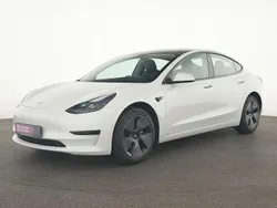 Weiss Gebraucht 2023 Tesla Model 3 Limousine | 30.955 € (Fairer Preis)