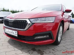 Velvetrot metallic Gebraucht 2023 Skoda Octavia Ambition Kombi | 25.390 € (Superpreis)