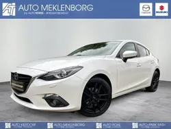 Satinweiß metallic Gebraucht 2017 Mazda 3 Nakama Limousine | 13.490 € (Fairer Preis)