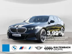 Schwarz Gebraucht 2024 BMW 520 M Sport Kombi | 53.390 € (Superpreis)