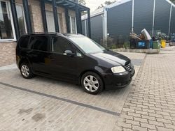 Schwarz Gebraucht 2006 VW Touran Van / Kleinbus | 1.249 € (Guter Preis)